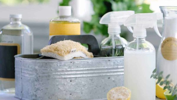 Naturally Cleaning Your Bathroom