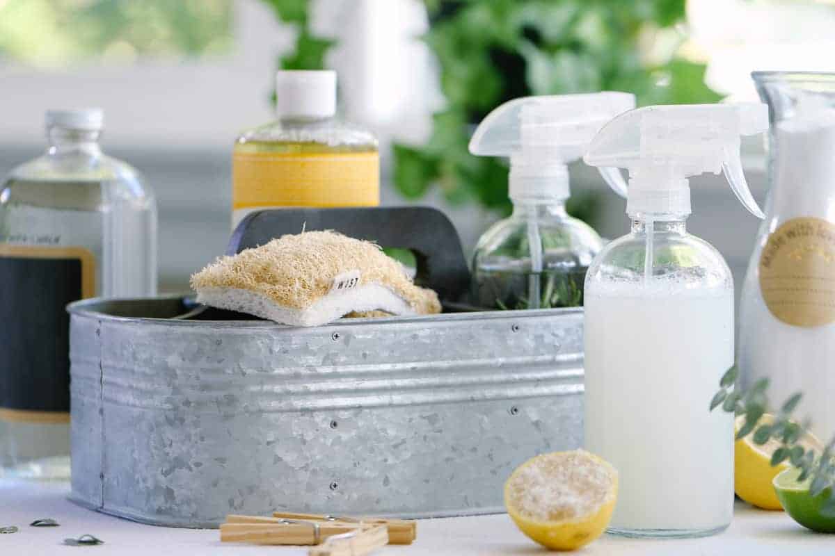 Naturally Cleaning Your Bathroom
