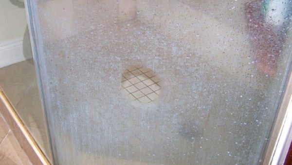 Shower Glass cleaning service